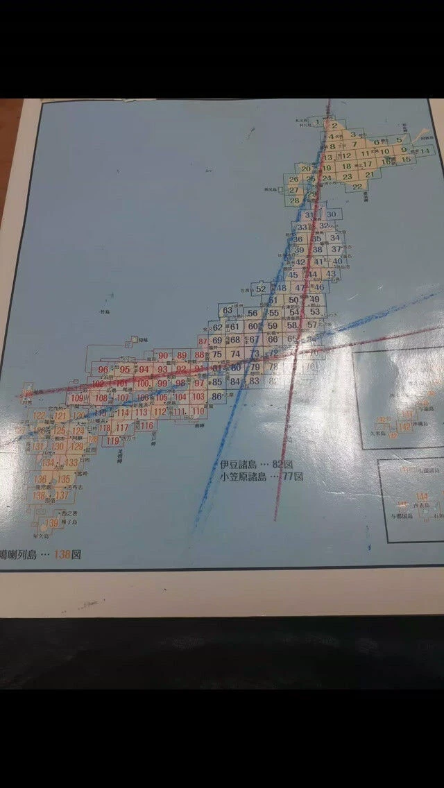 ジパング(神国)における見えない縦軸線と横軸線